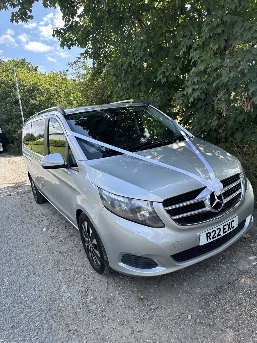 Mercedes V-Class executive minivan — Minibus Man
